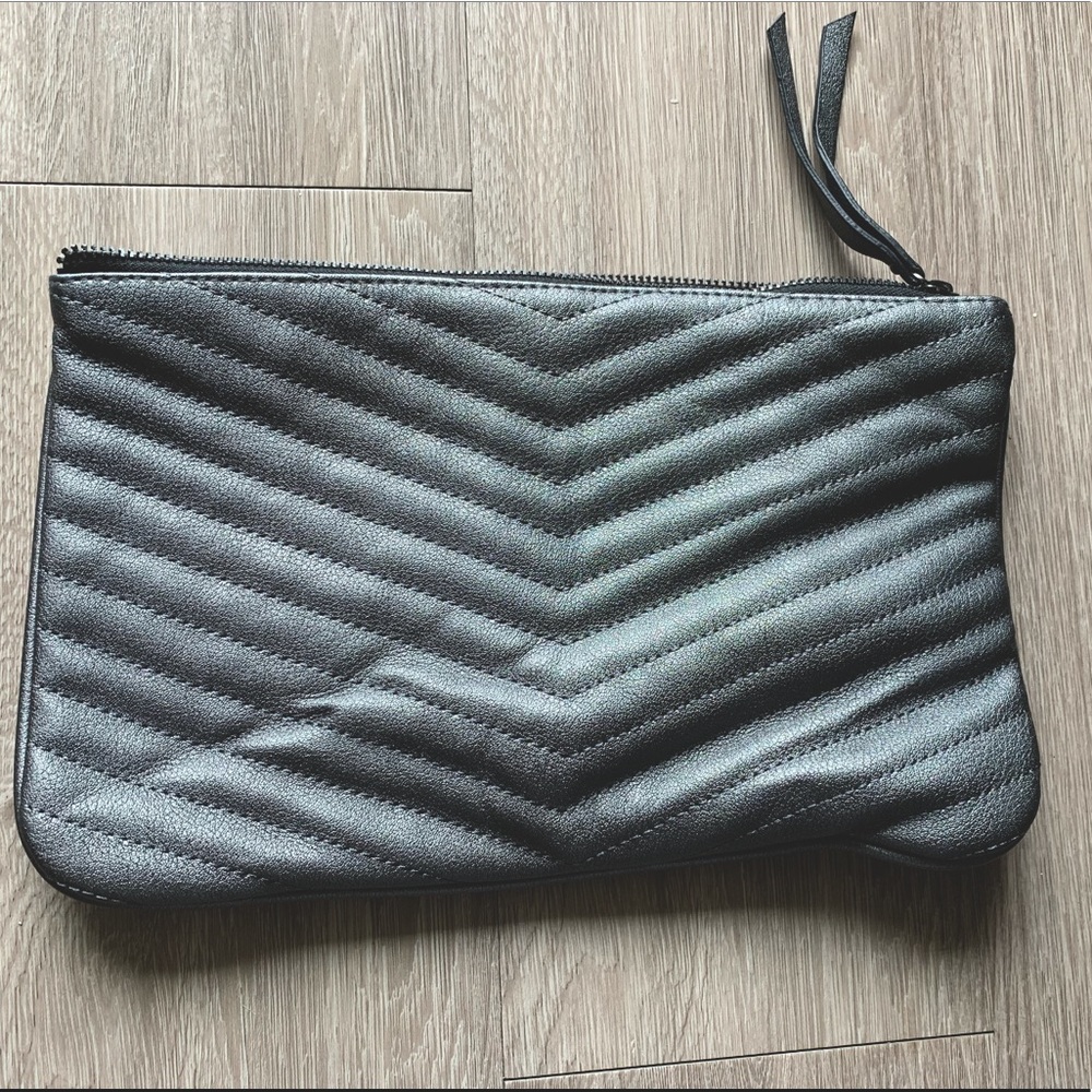Gray Casual Clutch